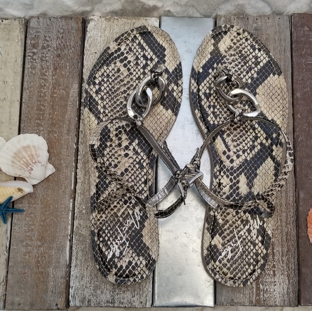 🎉🎉Host Pick!🎉🎉Marc Fisher faux snake print sandals.